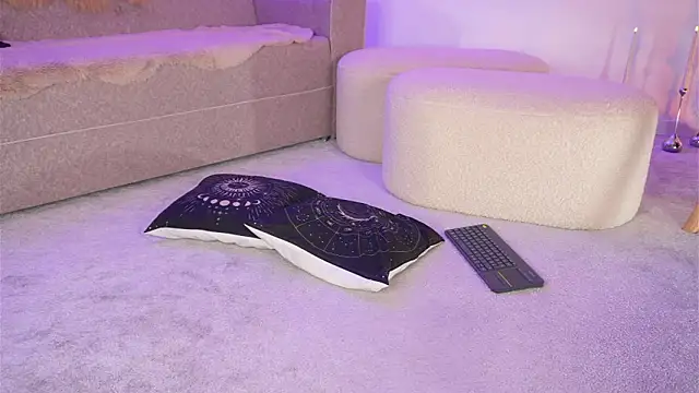 curlynatashaa: онлайн-секс-чат