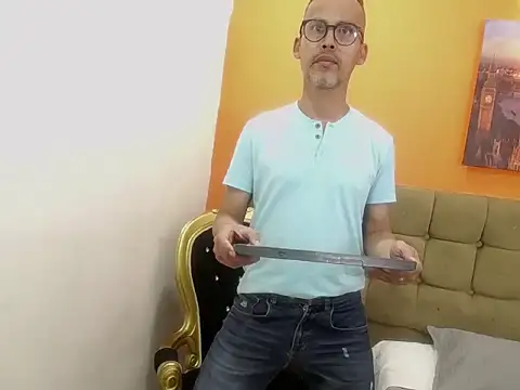 Oswalldo__: онлайн-секс-чат