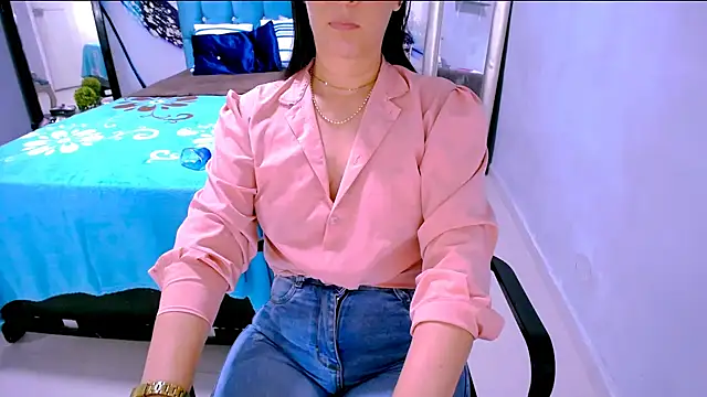 Chat XXX en directo de BitterMomXxx