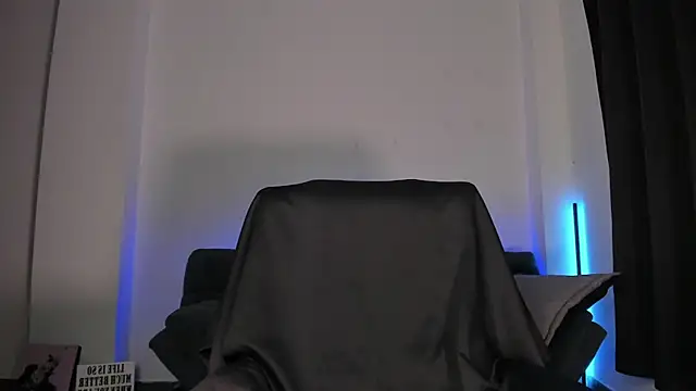 nathan_blake: онлайн-секс-чат