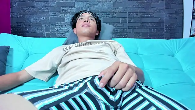 Živý XXX chat hansel_yesid28