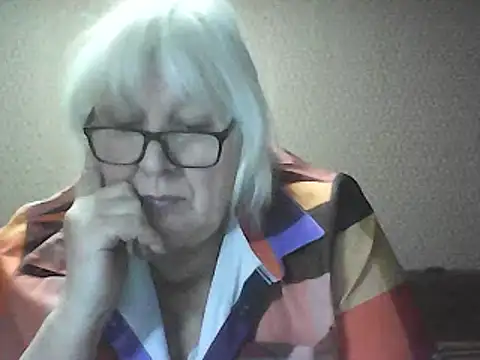 Alexia64231 Adlı Modelin Web Kamerası Şovu