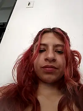 Lunatemptress4のウェブカメラショー