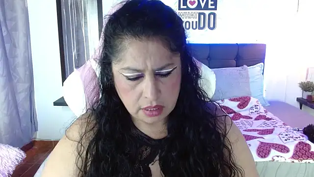 Chat XXX en directo de Keyla01_