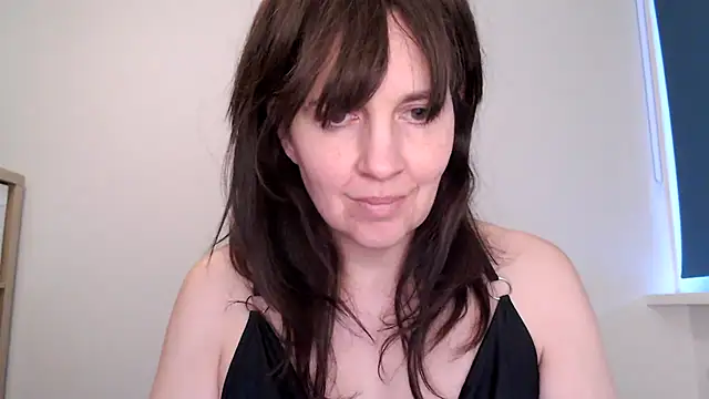 Ella_Next_Door Webcam Show