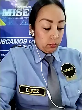 CRISTAL__11 Live XXX-Chat