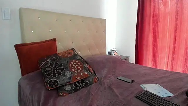 LUISSA_: απευθείας συνομιλία ΧΧΧ