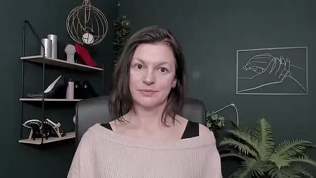 VivianWILD élő XXX-chatje