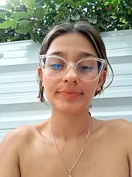 Živý XXX chat Ary-18