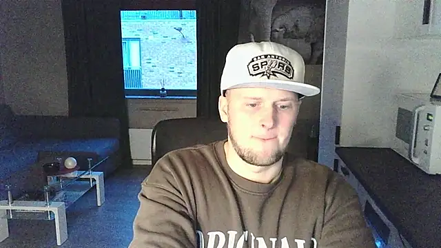 Dartanjanas13 现场XXX聊天