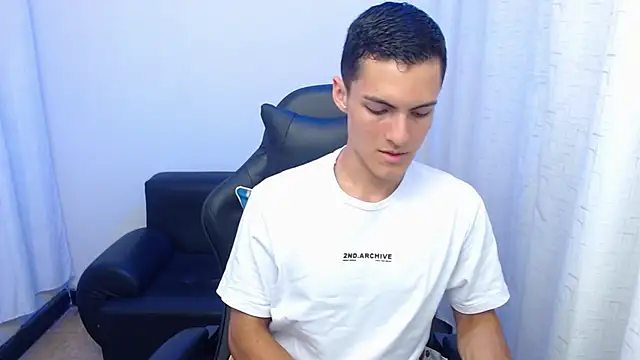 Matiius18 现场XXX聊天