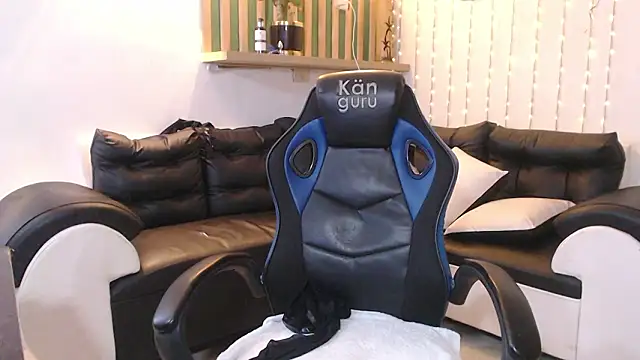 Chat +18 de veronica_em1 ao vivo