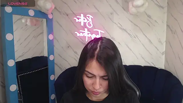 Maleja_v_n Live XXX chat