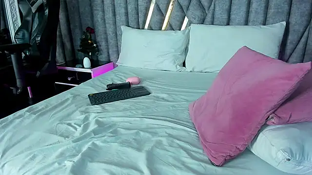 NicolaiKarav 现场XXX聊天