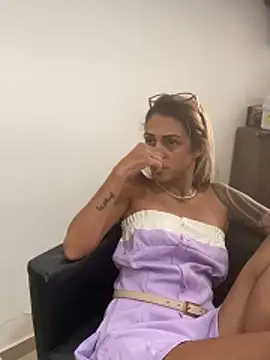 sabrinaneves: απευθείας συνομιλία ΧΧΧ