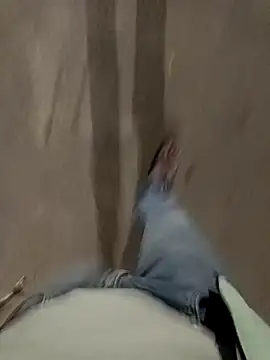 Chat XXX en directo de Hornyucum4me