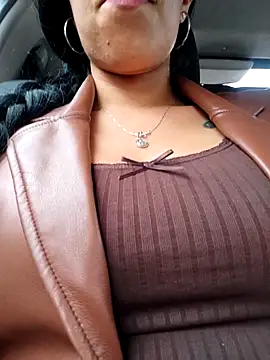 Luianna 现场XXX聊天