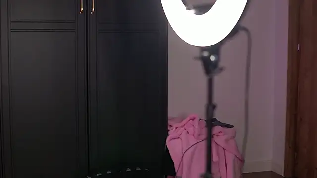 HaileyMadow élő XXX-chatje