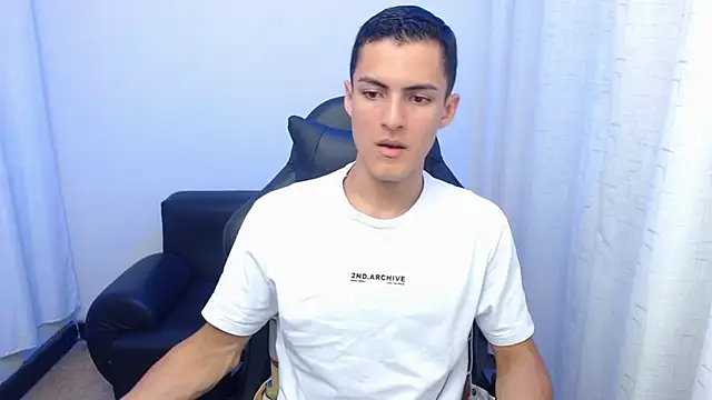 Chat XXX en directo de Matiius18