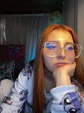 CoraVibes Adlı Modelin Web Kamerası Şovu