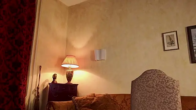 NadiaGnegy: онлайн-секс-чат