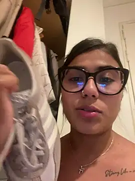 Show de adorablepetite na webcam