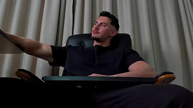 Chat XXX en directo de ClintMasters