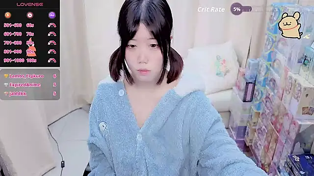 Chat +18 de CryKuro_ ao vivo