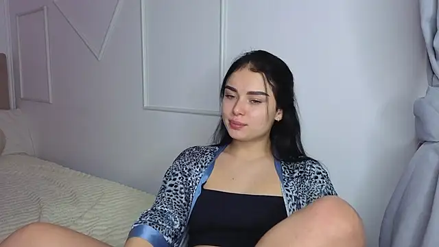 Silena_sky's Live XXX Chat