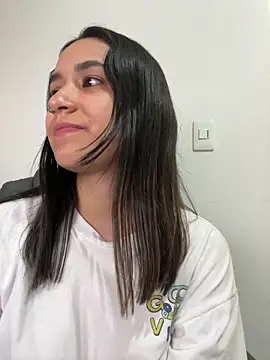 Val12777 Adlı Modelin Web Kamerası Şovu