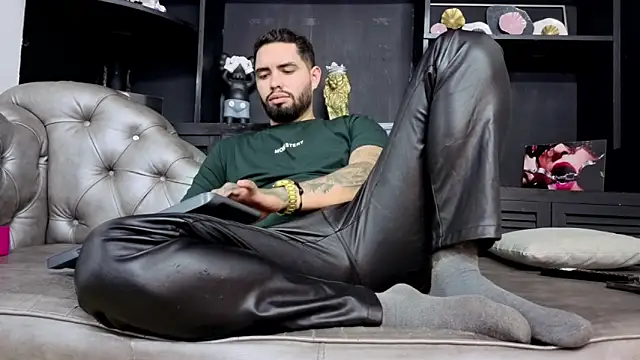 matteosantos Adlı Modelin Web Kamerası Şovu