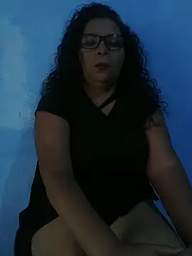 Amarantha25 Adlı Modelin Canlı XXX Sohbeti