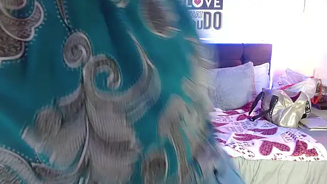 Keyla01_: απευθείας συνομιλία ΧΧΧ