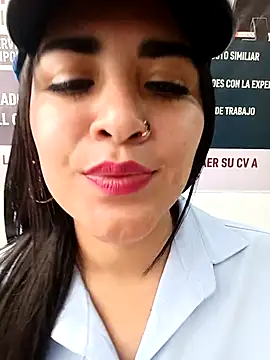 MAYE__13's Live XXX Chat