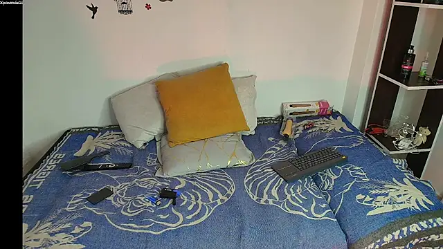 Angell_charlotte Adlı Modelin Canlı XXX Sohbeti