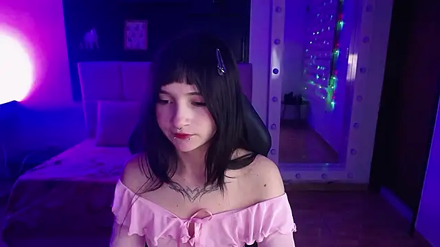 Онлайн чат XXX _Charlotte_Collins_