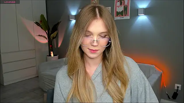 linakorvinのウェブカメラショー