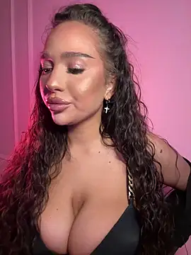 CardiSweetBaby – Live XXX-chat