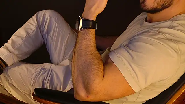 AngeloEric: απευθείας συνομιλία ΧΧΧ