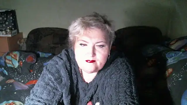 Lana555 即時 XXX 聊天