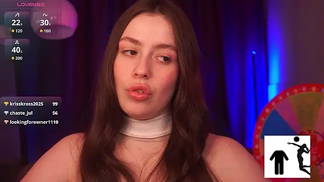 Онлайн чат XXX EmiliyaRoude