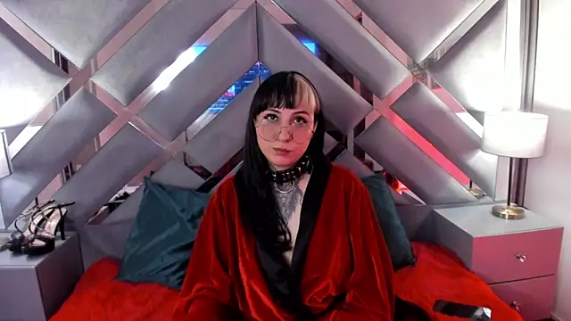 XXX chat uživo modela Ravenna666_