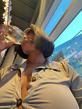 ___Nessa Adlı Modelin Canlı XXX Sohbeti