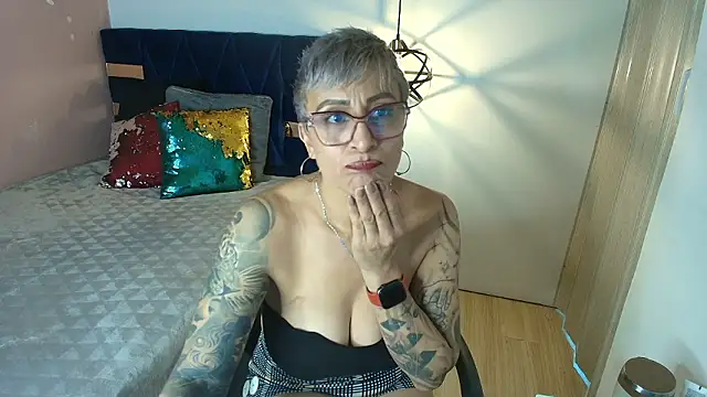 Czat XXX na żywo – Charlotte__Gray