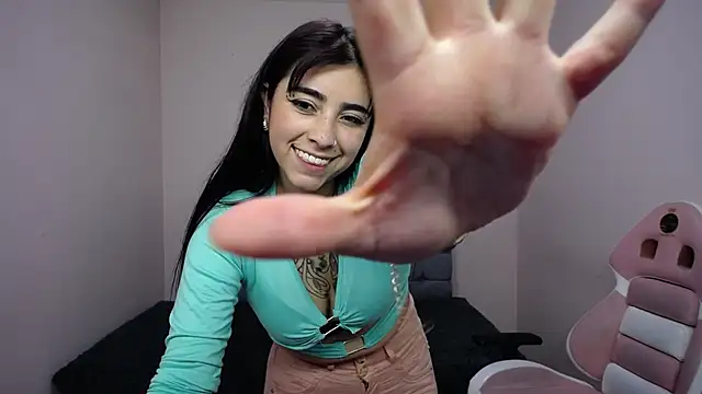 Онлайн чат XXX Adri_gomez_x