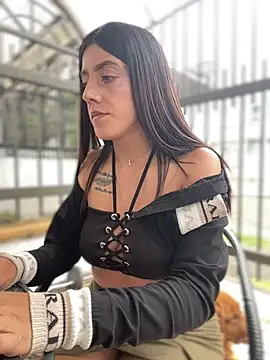 Chatroom XXX en direct de ElectraPink_