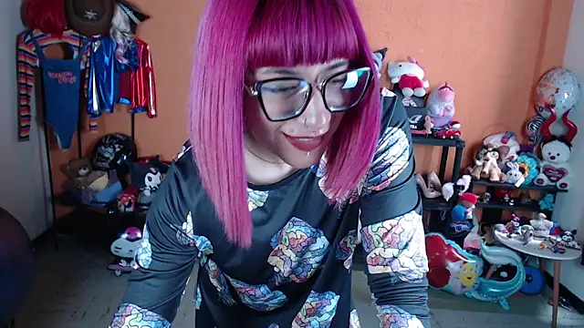 Chatroom XXX en direct de MissMiia2