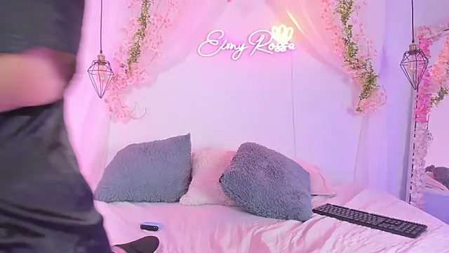 Chat XXX ao vivo de eimi_rosse18