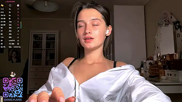 Chat XXX en directo de DarlineBrustera