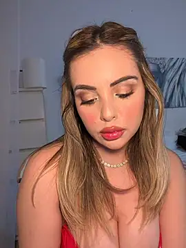 Alirawrz's Live XXX Chat